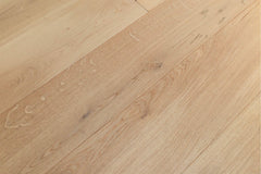 Vellichor RIVER RUN Collection - European Oak 5/8"T x 7-1/2"W (4mm Wear Layer) Engineered Hardwood flooring (23.31sqft/box)